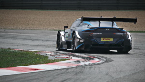 Doppelte Punkteankunft für den Aston Martin Vantage DTM in Zolder