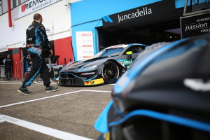 Die Fahrzeuge erreichen in Misano Topspeeds von über 260 km/h
